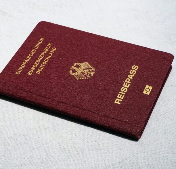Personalausweis oder Reisepass? Was wird im Urlaub benötigt? Personalausweis oder Reisepass